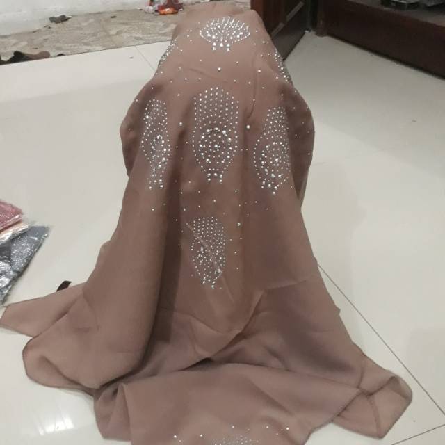 Hijab segiempat Safarah