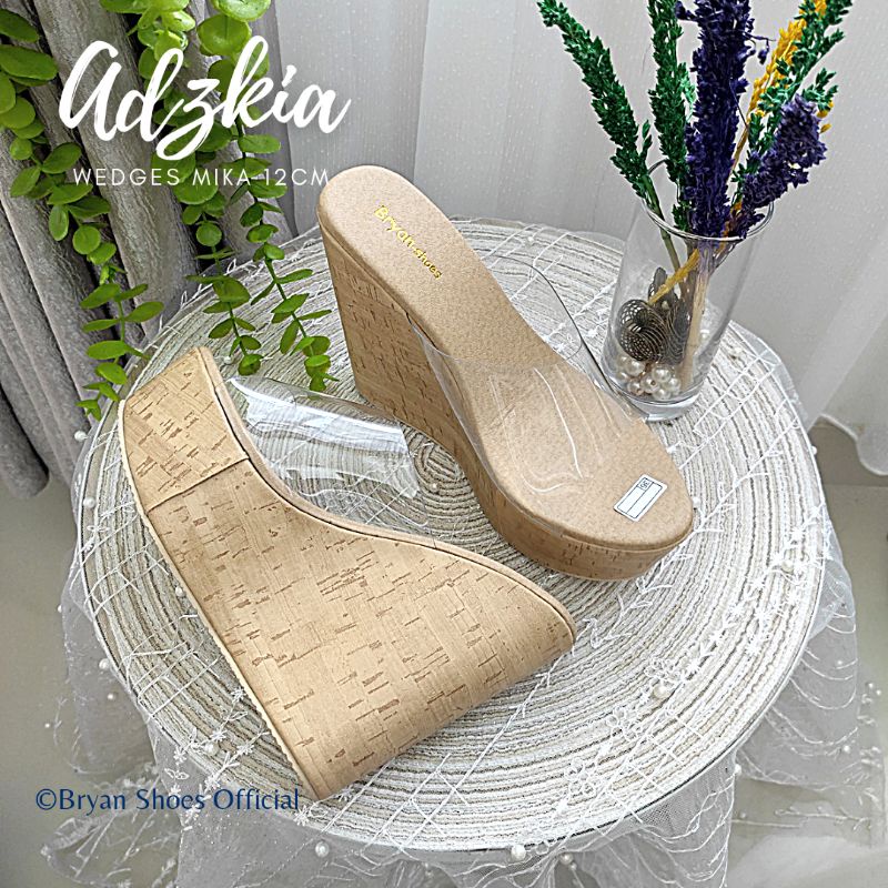 Bryan Adzkia Wedges Sandal Simple Tinggi 12cm Mika 9cm Transparan Motif Kayu Berkualitas