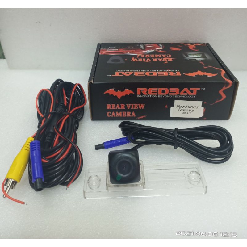 KAMERA MUNDUR REDBAT INNOVA FORTUNER 2012