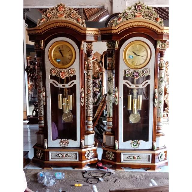 Almari jam jati lemari jam mewah kayu jati solid