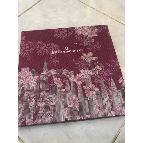 Buttonscarves Malaya Series magenta Preloved sekali pakai