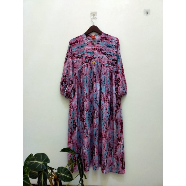 MIDI DRESS RAYON MOTIF ABSTRAK/MIDI DRESS TERBARU TERMURAH/MIDI DRESS KEKINIAN VIRAL/TUNIK/MIDI DRESS JUMBO/MIDI DRESS LEBARAN/BAJU TIDUR/BAJU SANTAI/XL-XXL/LD 110-120/MIDI DRESs BAHAN RAYON ADEM JATUH/DRESS HITS/LIZAM/COD