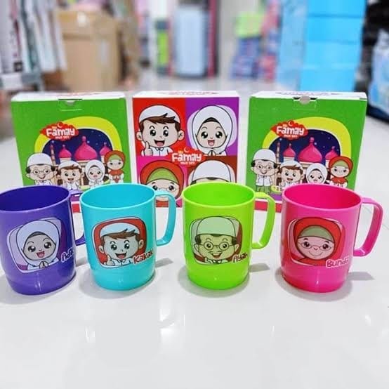MUG SET FAMILY KARAKTER SET CANGKIR ISI 4PCS / SET GELAS MINUM ISI 4 PCS MUG MY FAMILY / GELAS KELUA