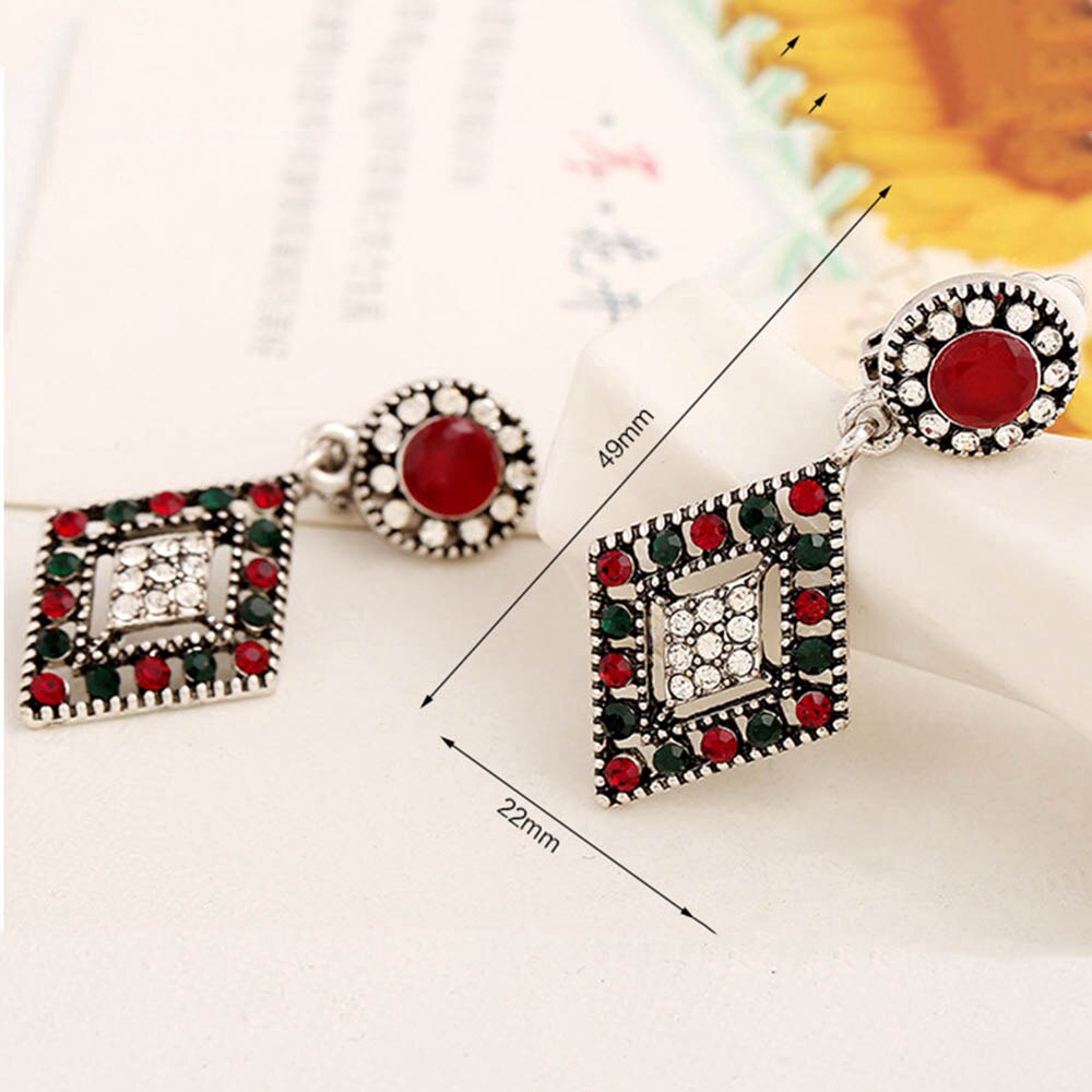 Anting Klip Panjang Warna Silver / Gold Gaya Vintage Antik Untuk Wanita