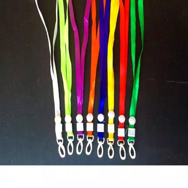 

Tali lanyard id card kait plastik 1 cm isi 100 satu warna