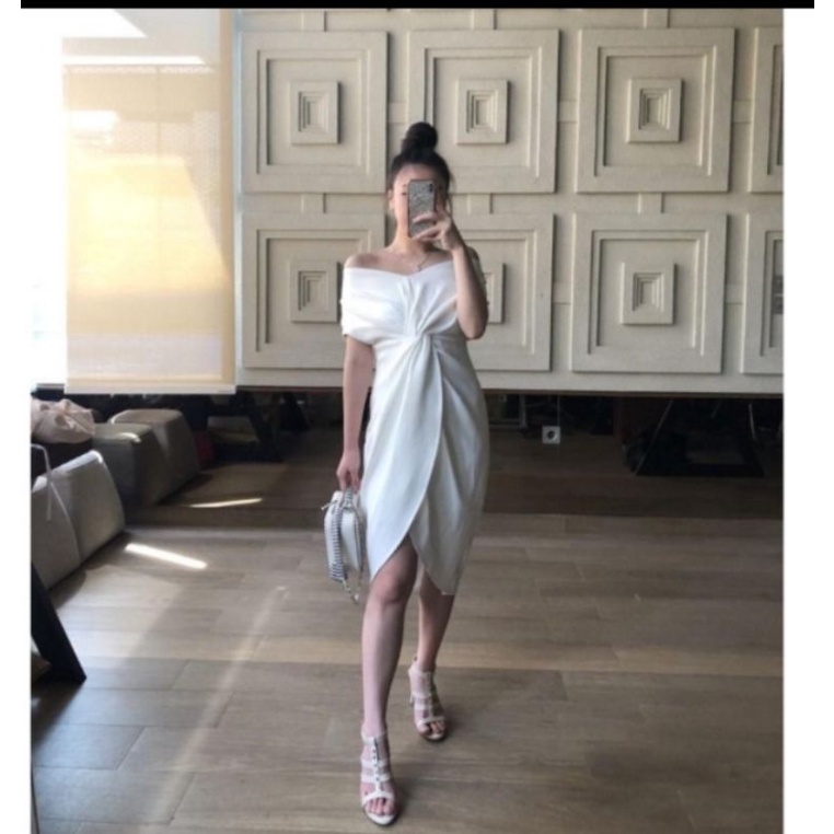 Dress scuba Sabrina putih