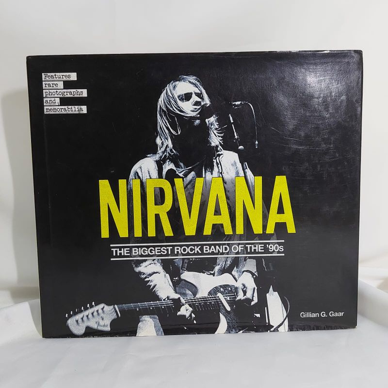 Buku Musik Import: Nirvana - The Biggest Rock Band in 90s