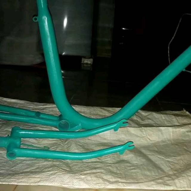 Frame sepeda Phoenix untuk Minion track sudah di cat barang tidak ada yg keropos