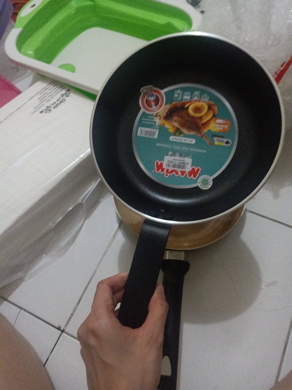 Maxim Pro Series Wajan Teflon Anti Lengket 20cm Frypan
