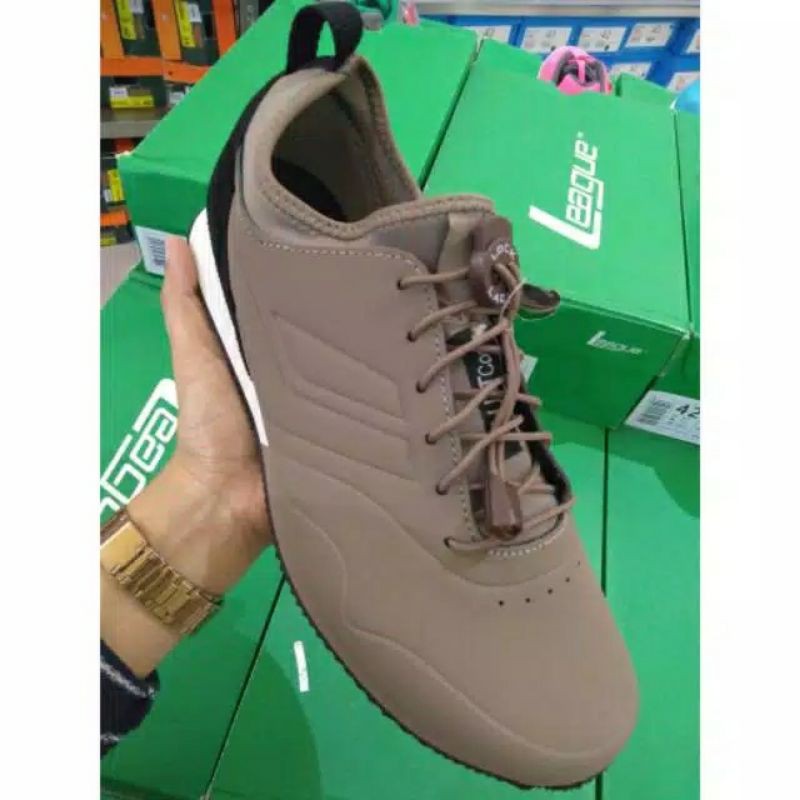 sepatu cowok league original vault commuter