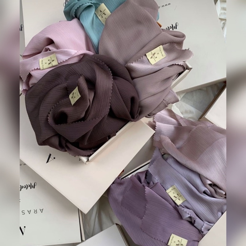 Ananda Scarf X Melody Prima by arascarf