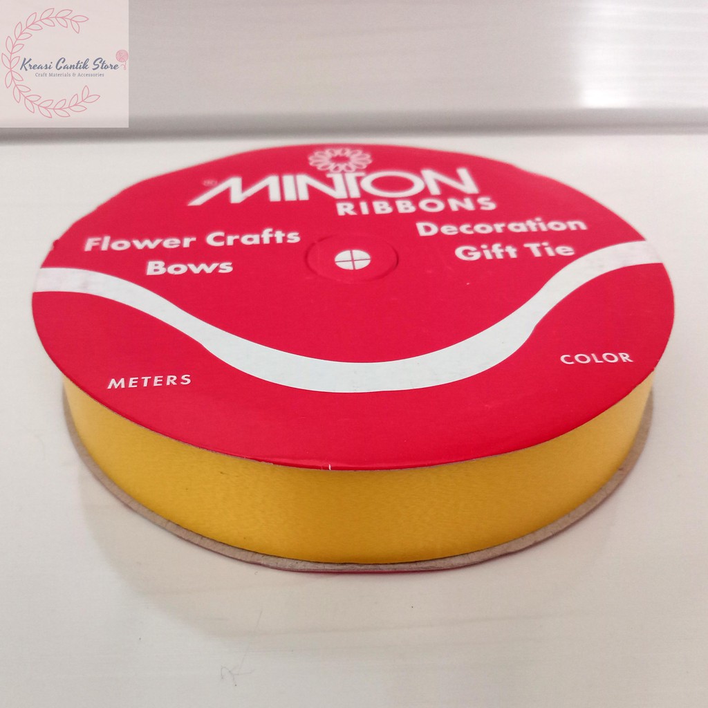 

Pita Kado / Pita Souvenir / Pita Jepang / Pita Kado Plastik Polos Uk. 3/4" Warna - Kuning