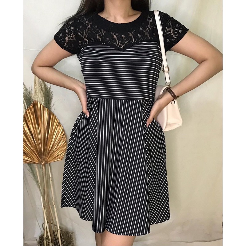 Ada Woman Midi Dress