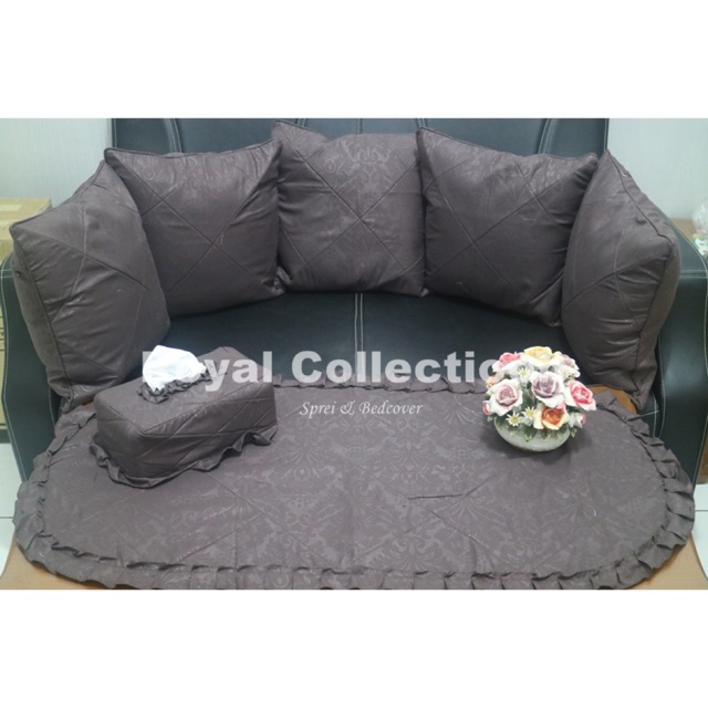 ROYALCOLLECTIOON - SET SARUNG BANTAL SOFA DAHLIA COKLAT TUA