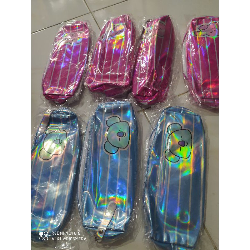 

tempat alat tulis hologram/bt21/cantik