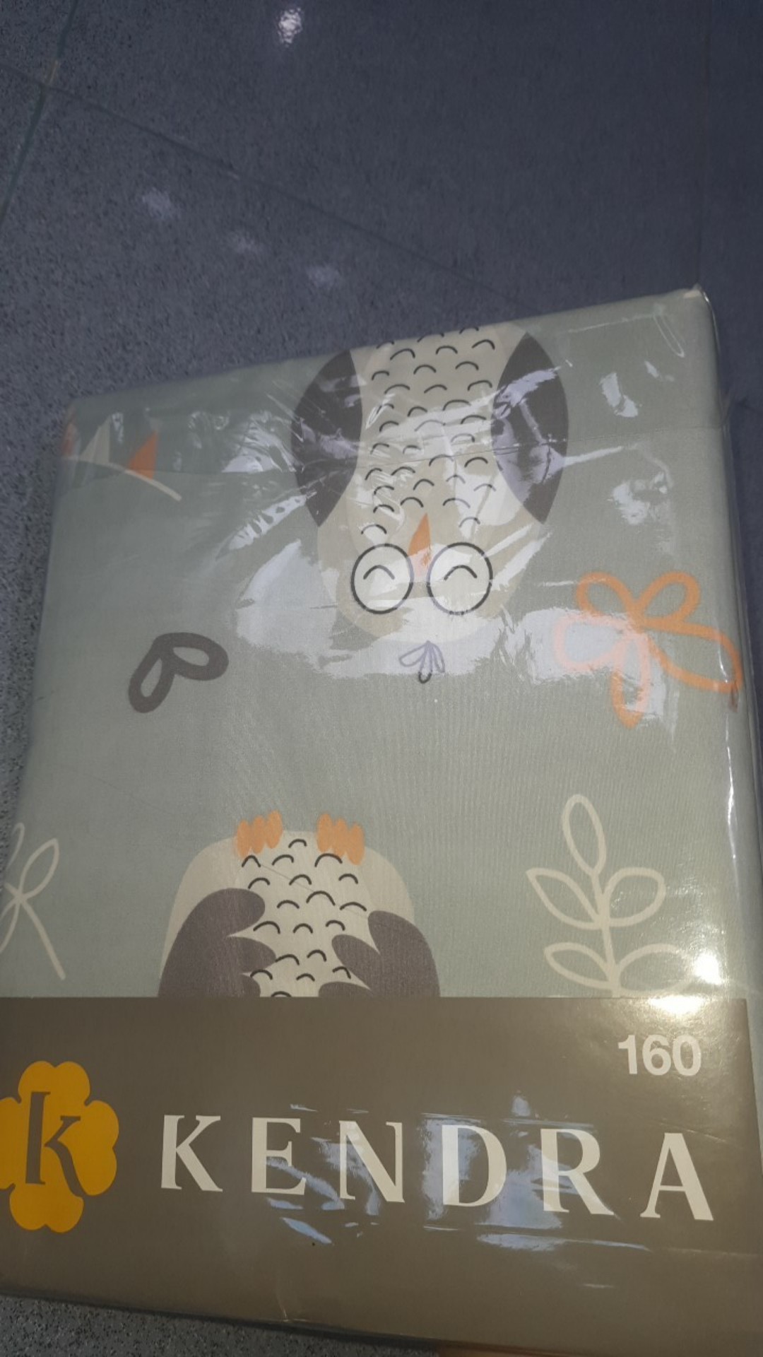 Kendra - Sprei 160x200 Queen Bantal 2 Tinggi 20 Minimalis Modern A - G