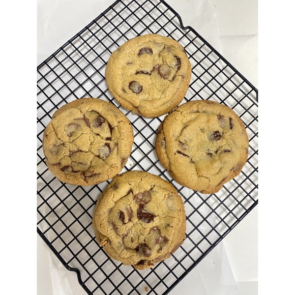 

Levain Cookie