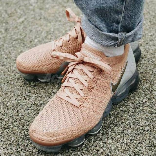 rose gold vapormax flyknit