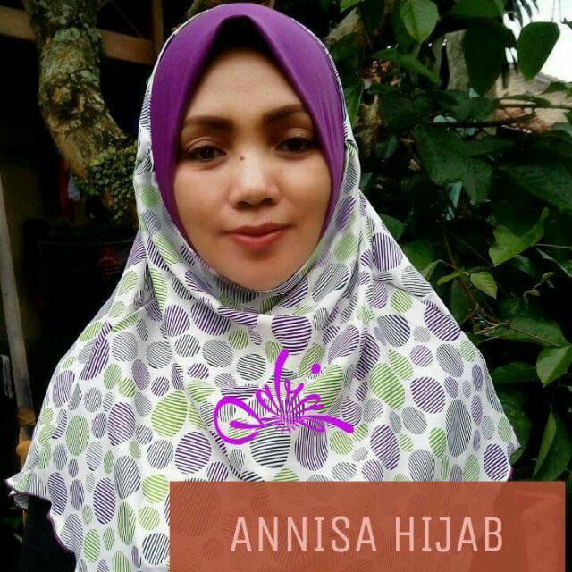 Hijab instan Annisa