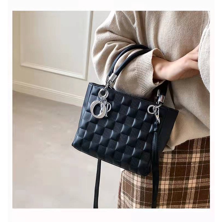 121, tas selempang wanita import fashon tas slingbag cantik dan terlaris tas best seller wanita terpopular