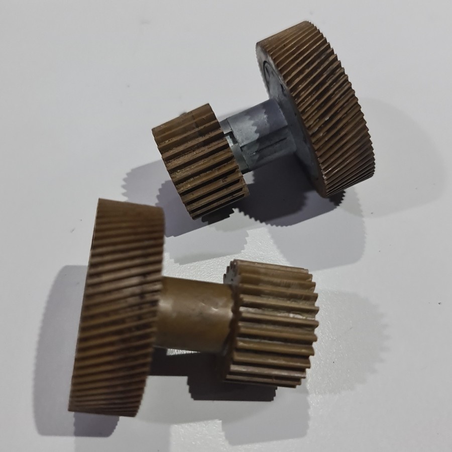 

GEAR FIXING MESIN FOTOCOPY 26/ 71T IR 6570 ADV 6075 ORIGINAL CABUTAN