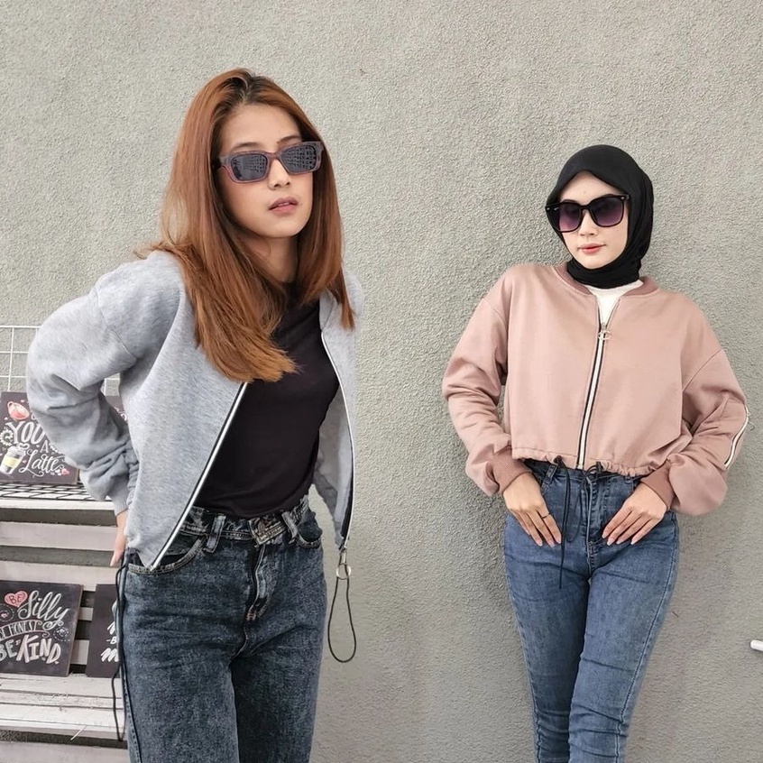 Pro.Coll - Milki Crop - Jaket Oversize Crop Wanita Kekinian