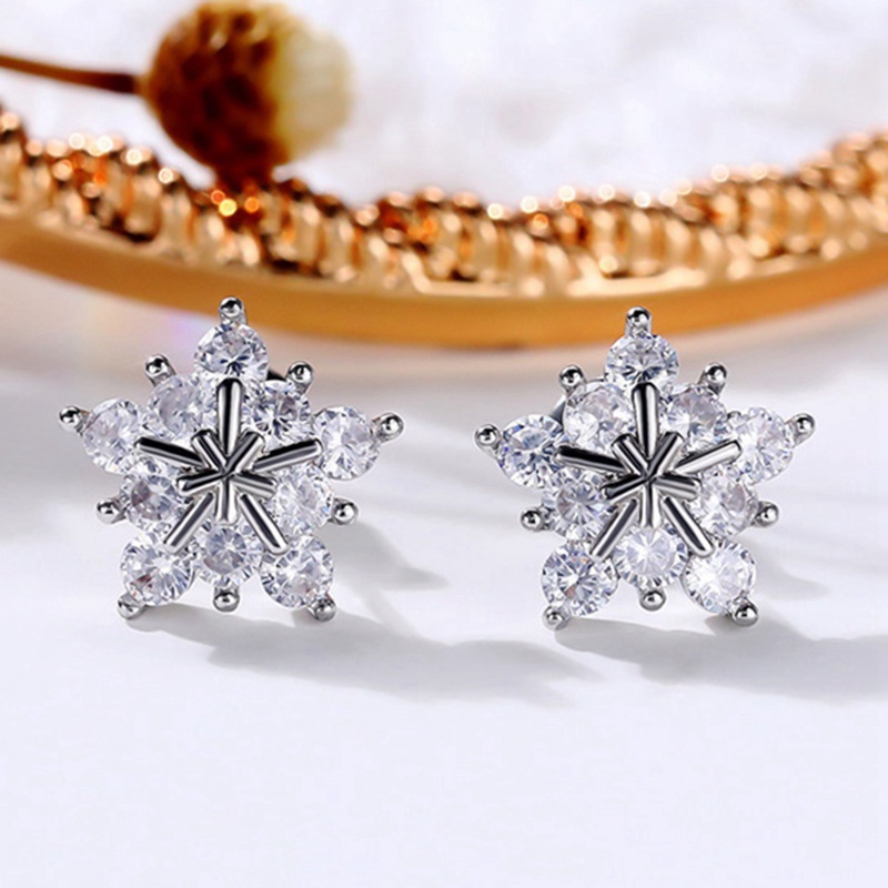 Anting Stud Desain Snowflake Aksen Batu Dazzling CZ Serbaguna Untuk Wanita