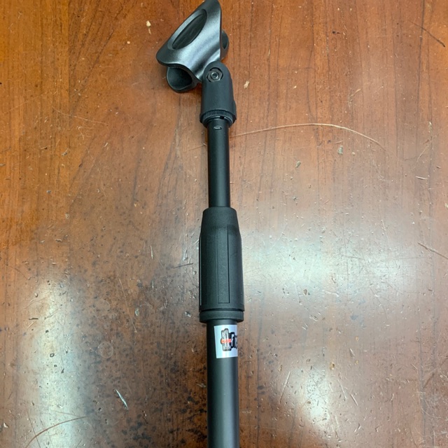 Stand mic pendek . stand mic duduk . Stand kecil