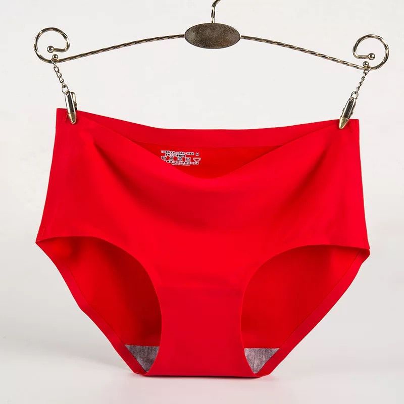 [ LINGERIE MASTER ] - (C-11) Fashion wanita One Piece Mulus Es Sutra Celana Gadis CELANA DALAM SEAMLESS-C-11 Merah