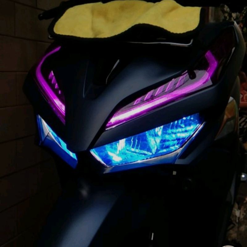 Stiker motor lampu alis vario polos