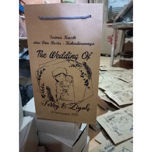 

Paperbag sablon 15x25 (isian wafer&teh pucuk)