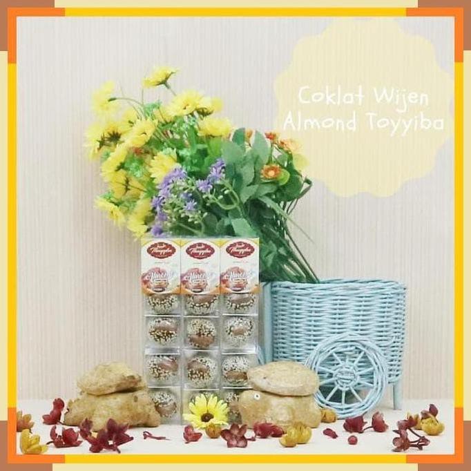 

Produk Terbaik Toyyiba Kurma Arab Lapis Biji Wijen Dan Kacang Almond Isi 5Kue Oleh