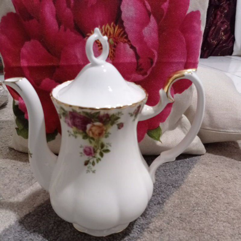 Tea pot Royal Albert Old Country Roses / Tall / teko teh / kopi / mewah