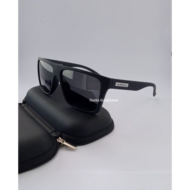 Quiksilver hitam kacamata sunglasses hitam pria polarized