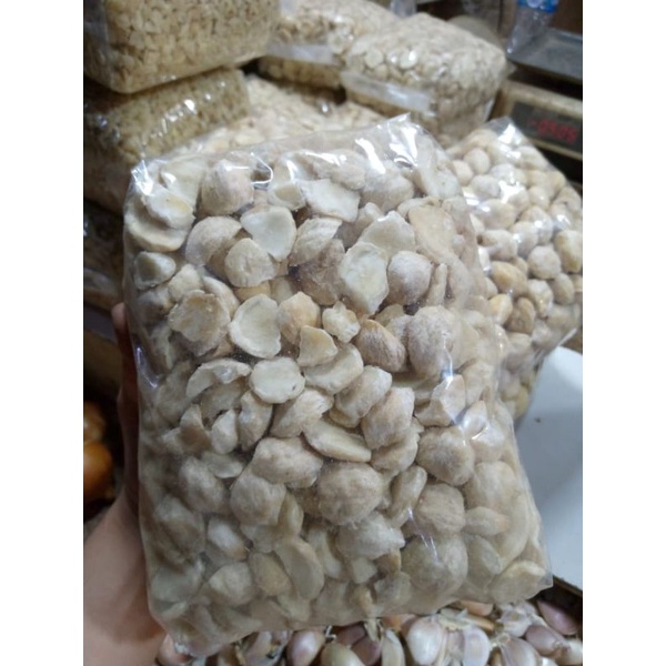

Kemiri kupas Pecah 1kg