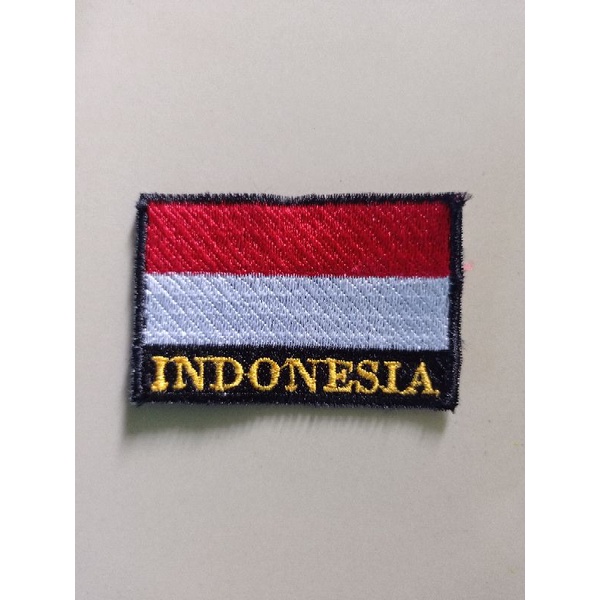 bed bendera indonesia