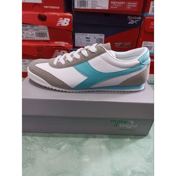 DIADORA Durano Sepatu Original Wanita Blue White