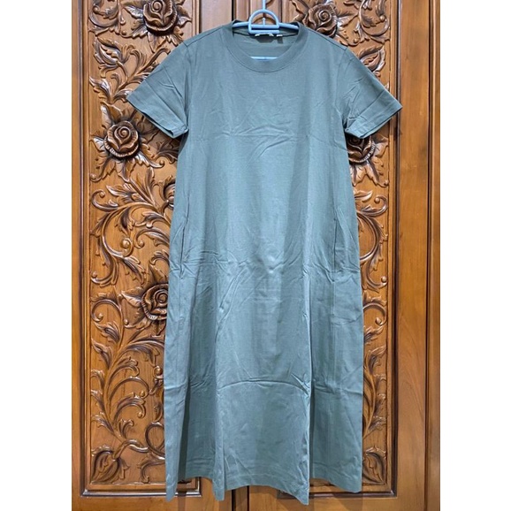 Preloved Dress Uniqlo