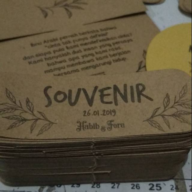 

Kartu ucapan dan kartu penukaran souvenir rustic