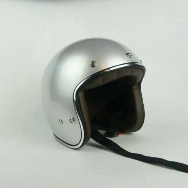 Helm Retro Boulter Putih Mutiara