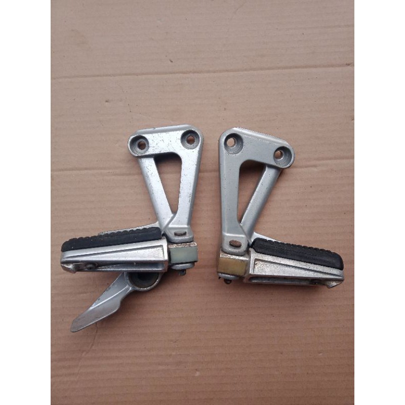 Postep bostep step Footstep pijakan kaki belakang Yamaha scorpio ori