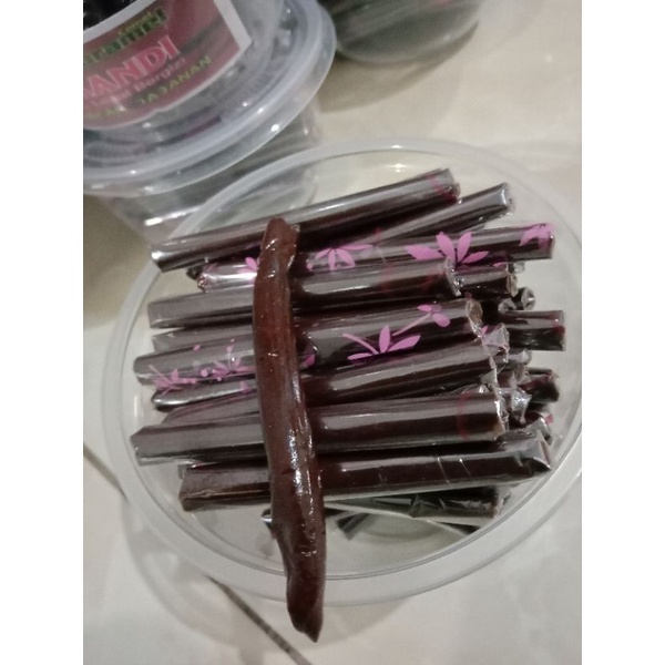 

comel (coklat karamel)isi 25 biji