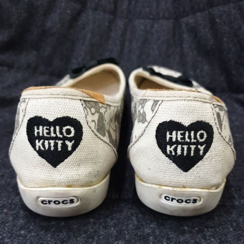 SEPATU CROCS HELLO KITTY PRELOVED ORIGINAL