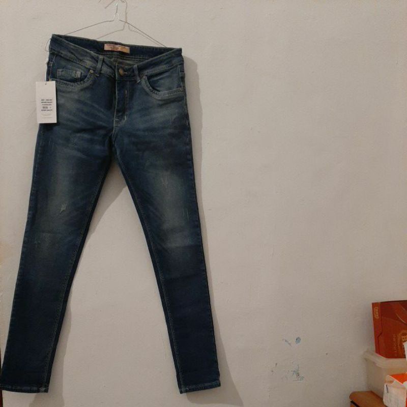 celana jeans wanita merk upgrade