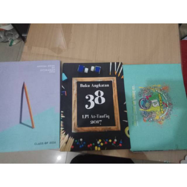 

Yearbook buku tahunan custom murah a5 a6 a4 b5