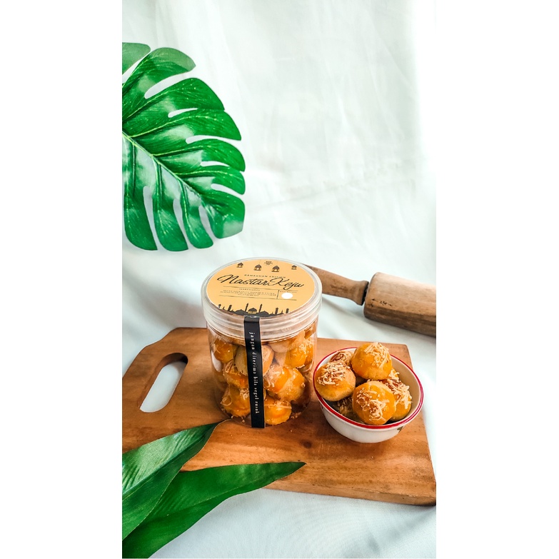 

Kue Kering NASTAR WIJSMAN Toples 600ml berat 350gr