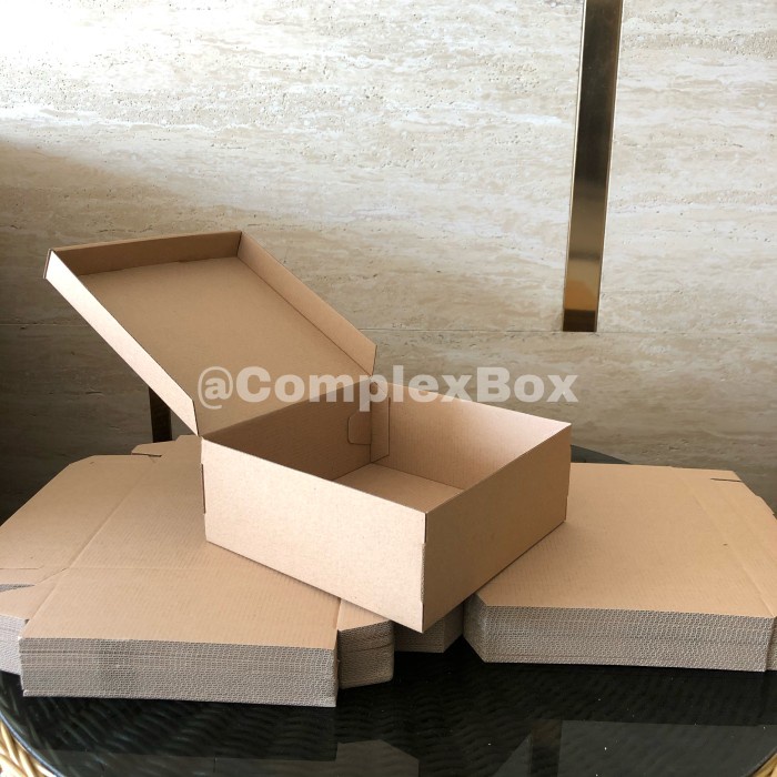 

Bf31Gf Box / Dus Kue 18 X 18 X 8 Cm Cake Karton Kotak Corrugated Gdf601