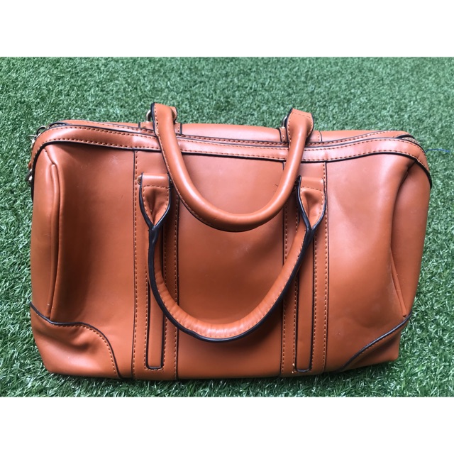 Preloved bag brand BELLAGIO ORIGINAL