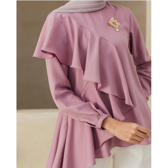 sienna Blouse wearing klamby