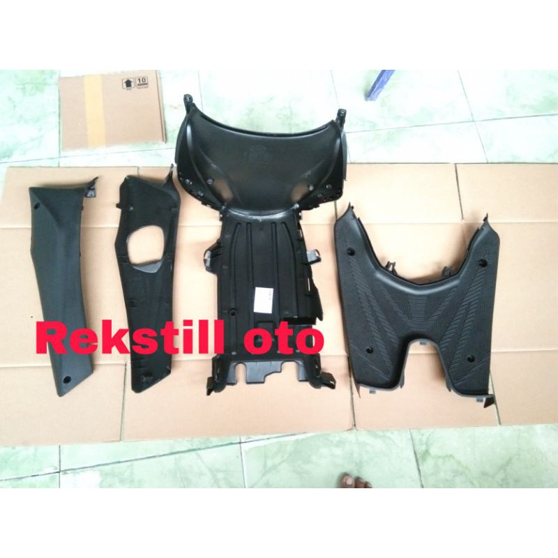 Cover Paketan Dek Lantai Bawah Atas Honda Vario 110 Karbu Lama